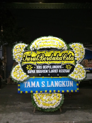 Papan Bunga Duka di Labuhan Dalam